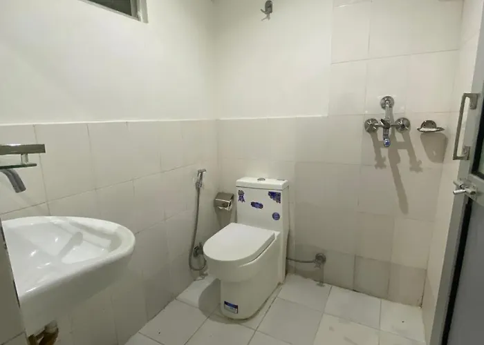 Thani Boutique Hotel 2*